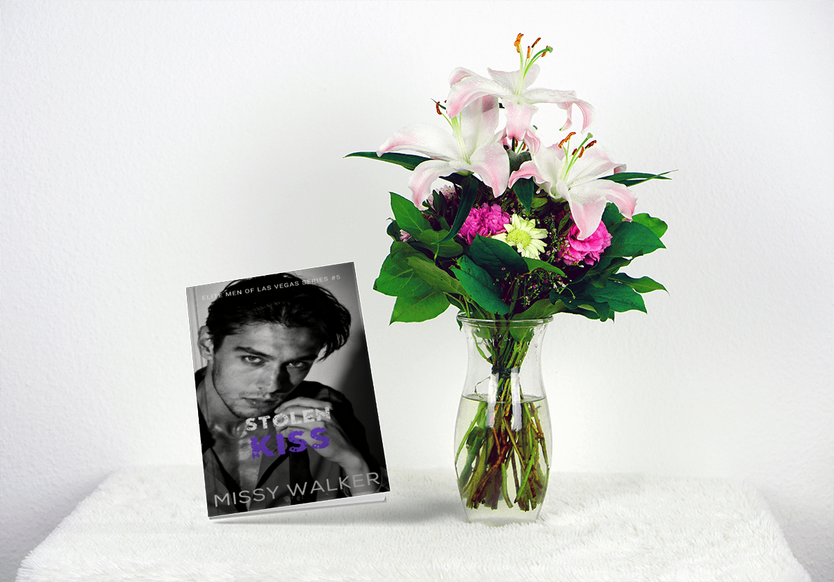 Stolen Kiss - Elite Men of Vegas Paperback 5 ***PREORDER NOW for JANUARY 5TH 2027***